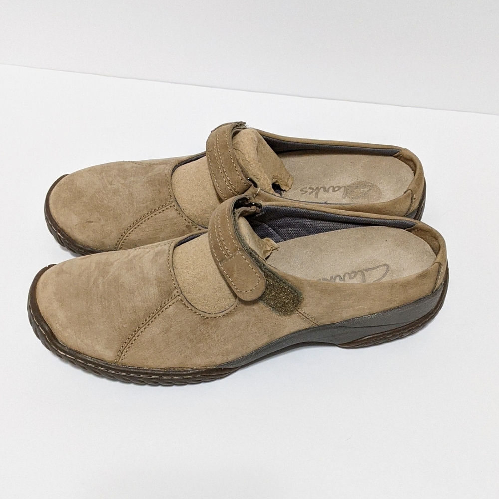 CLARK suede leather slip on mules flats 7.5